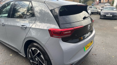 Volkswagen ID.3 150kW Family Pro Performance 58kWh 5dr Auto Electric Hatchback